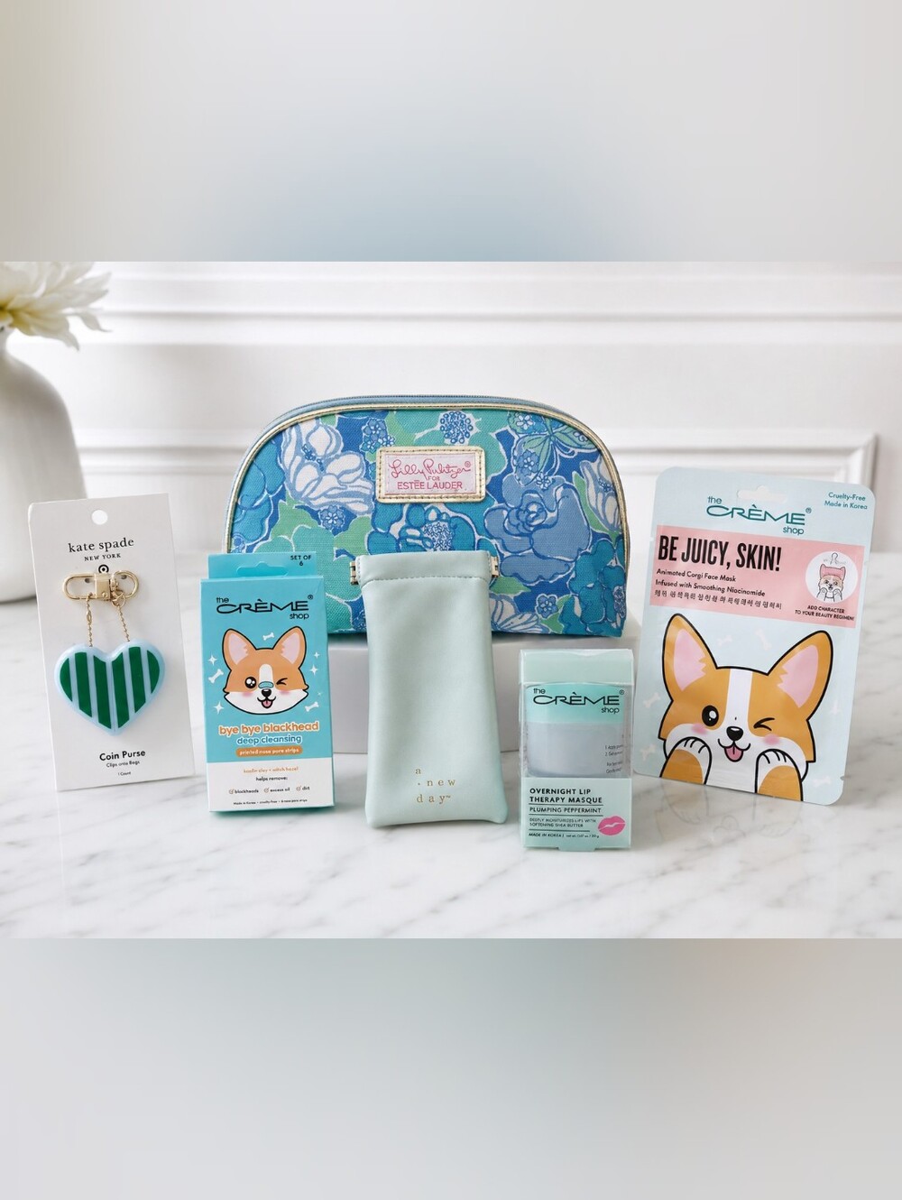 Lily Pulizter x Estée Lauder Beauty & Accessories Bundle